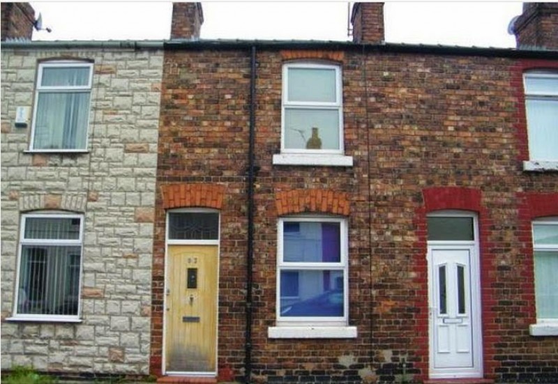 Warrington 2 Bed Terraced Rent all Day Long